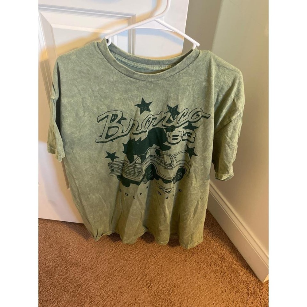 Ford Bronco 88‎ Graphic T-Shirt XL Green Distressed Look Short Sleeve